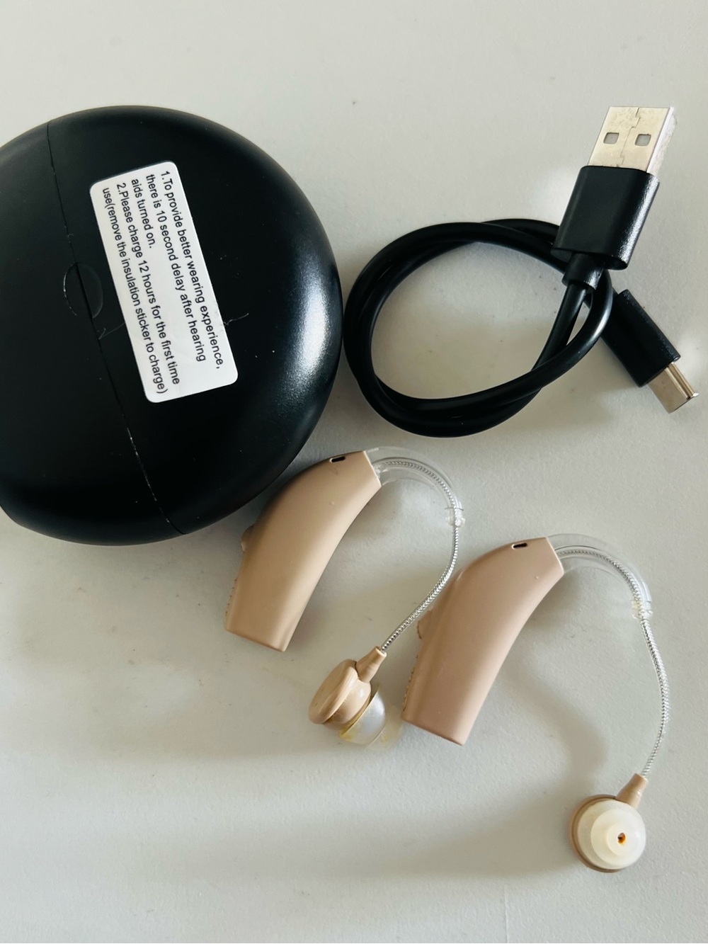 Rechargeable Hearing Aids with Charging Case - Beige in Working Perfectly Cable